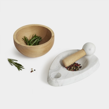 Pestle and mortar N1